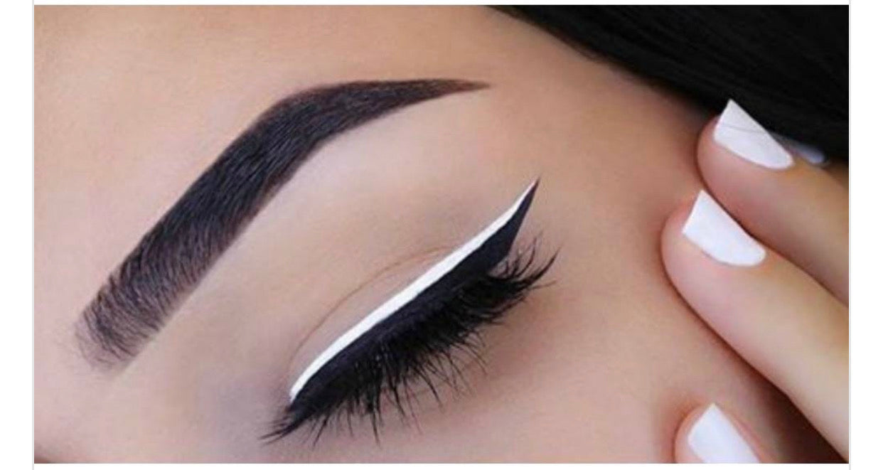 BLACKMANIAC EYELINER Miyo